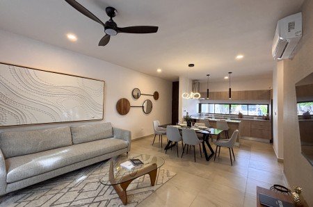 Casa estilo Townhouse en venta en cholul al norte de Merida THULA CITY HOME